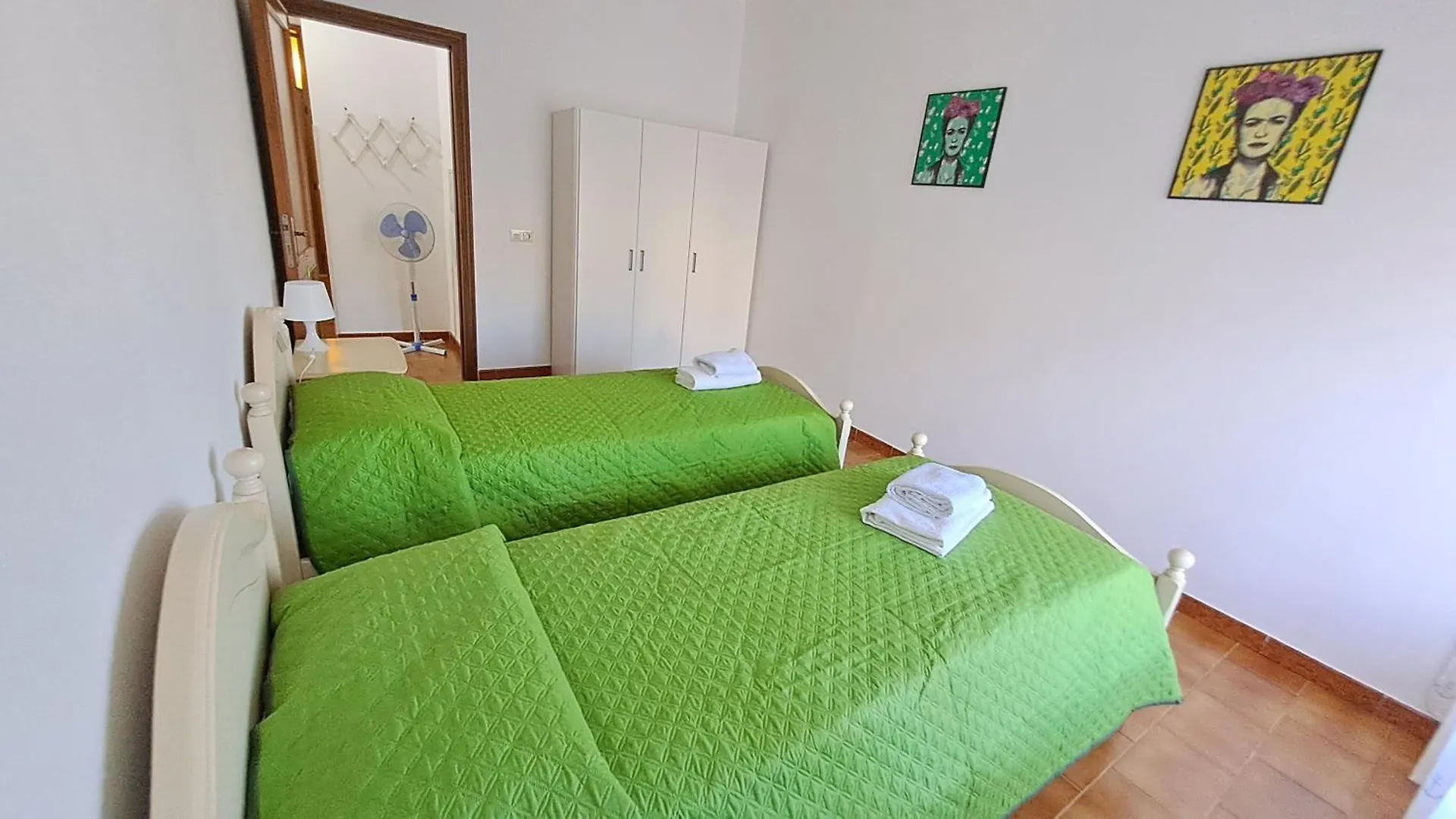 Appartamento Iscra 'E Voes Santa Lucia  0*, Santa Lucia (Sardinia) Italië